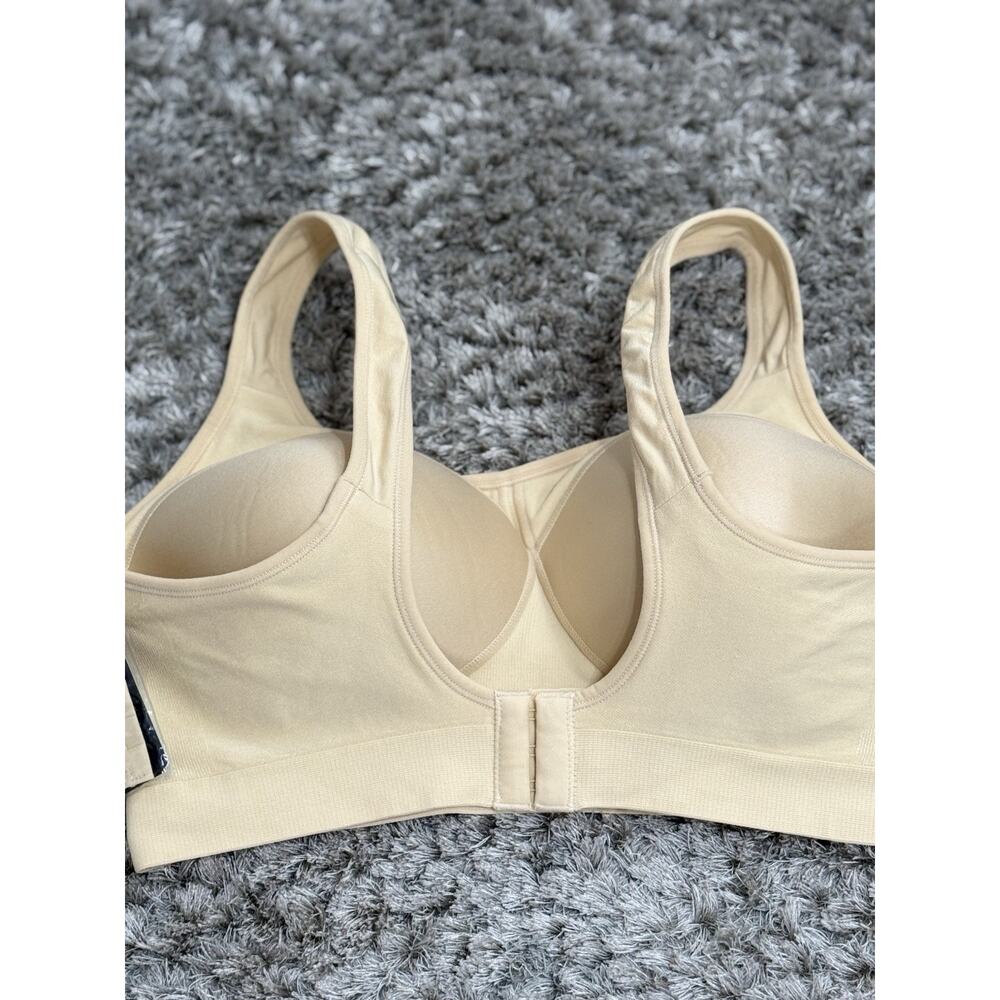 Underoutfit Style 457 Comfort Shaping Bra Size XL Beige With Bra Extender NWT - Picture 5 of 9